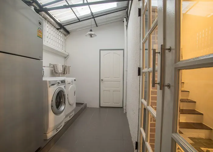 X9hostel
